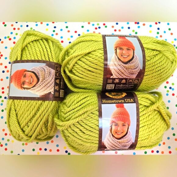 LION BRAND YARNS HOMETOWN MONTEREY LIME 3 Skeins, 5 Oz Ea - Picture 1 of 12